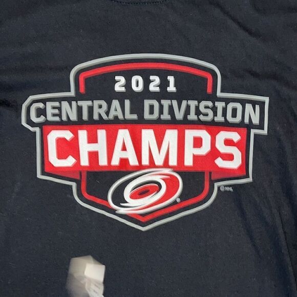 Fanatics New men’s Carolina Hurricanes Black 2021 playoffs Stanley cup T shirt S - Picture 2 of 3